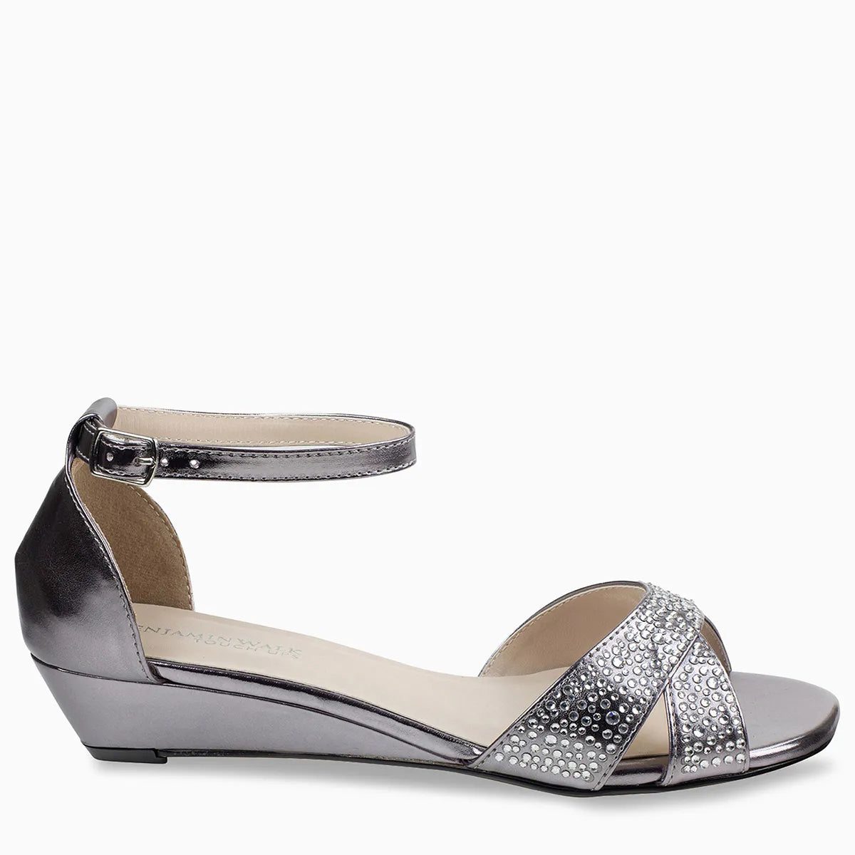 ※ビビーズプリメインアンプ シルバー Iris Pewter | Low Wedge Heel Sandals | Benjamin Walk